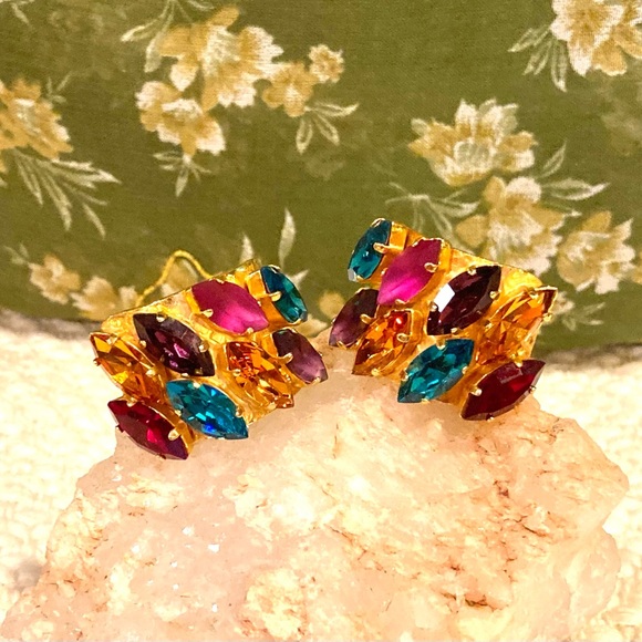 🌹Dominique Aurientis Earrings Paris
Haute Couture Excellent Condition🌹 - Picture 4 of 9